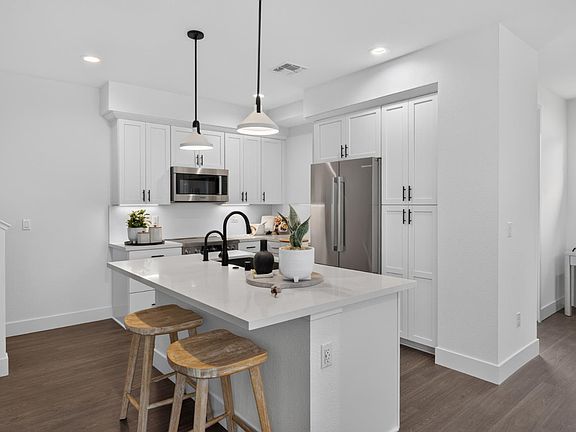4th image of 203 Pippin Court