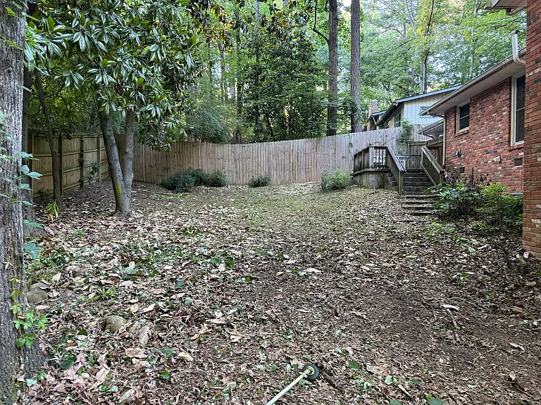 2332 Tanglewood Cir — Photo 18