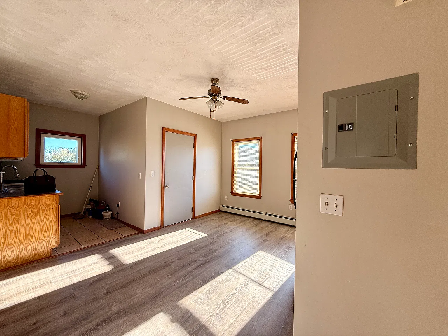 2 bed, 995 sqft, $1,450 — Photo 4