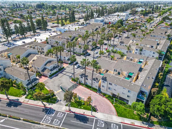 6358 Gage Ave Unit 211, Bell Gardens, CA 90201