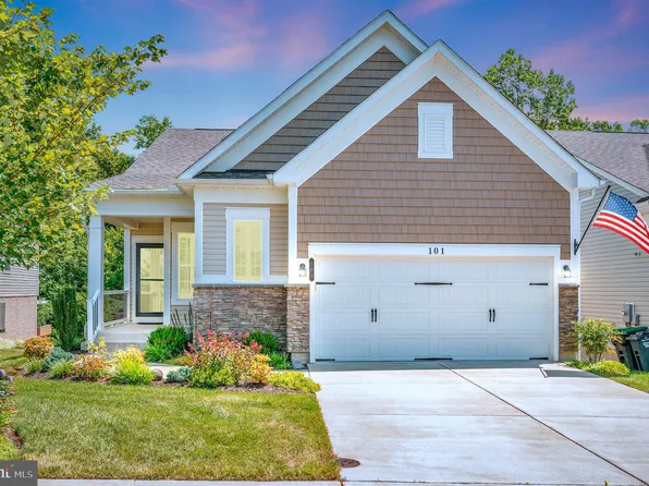 101 Montera Ave, Fredericksburg, VA 22406