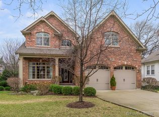 4636 Washington St, Downers Grove, IL 60515