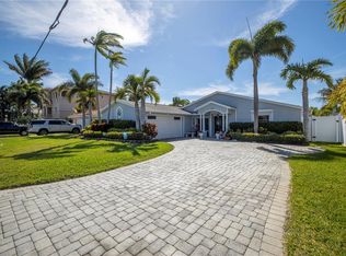 530 Johns Pass Ave, Madeira Beach, FL 33708