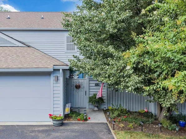 2418 Post Oak Rd, Salem, VA 24153