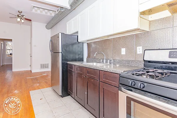 Rented by MySpaceNYC | media 16