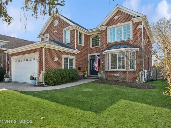 2139 Center Ave, Northbrook, IL 60062