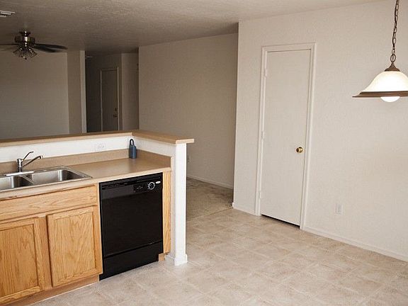 4th image of 40473 N Glen Meadows Ln