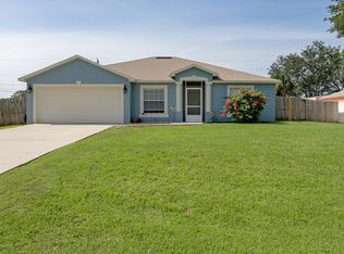 682 Altona St NW, Palm Bay, FL 32907