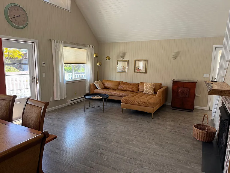 208 Swinomish Dr — Photo 3