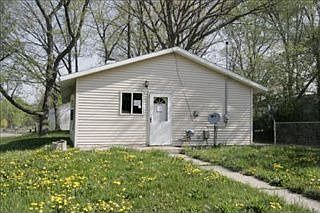 2nd image of 1407 Barclay Dr