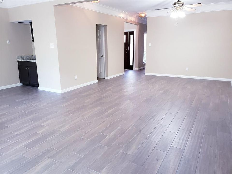 1st image of 12625 Memorial Dr APT 138