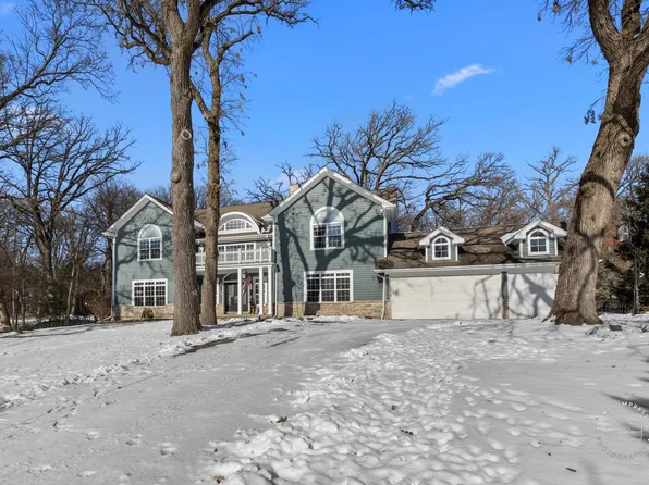 25W550 Royce Rd, Naperville, IL 60565