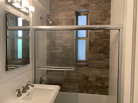 Rented by Stonehenge NYC LLC | media 7