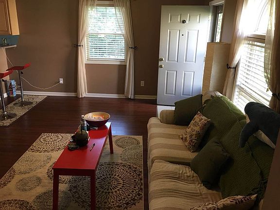 4th image of 3463 S Oaklawn Cir