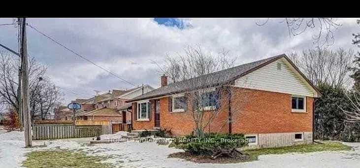 3 bed, $2,990 — Photo 2