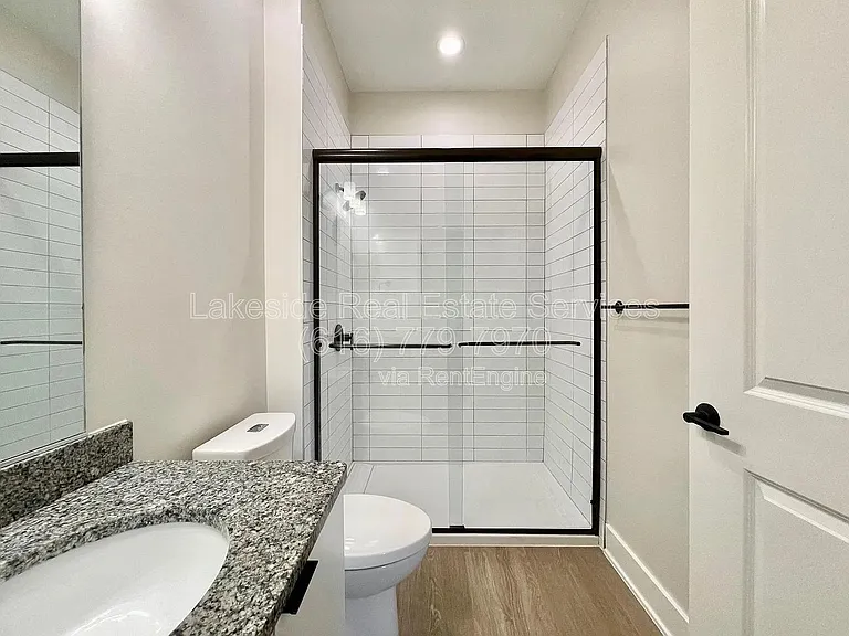 708 Wealthy St SE #H — Photo 27