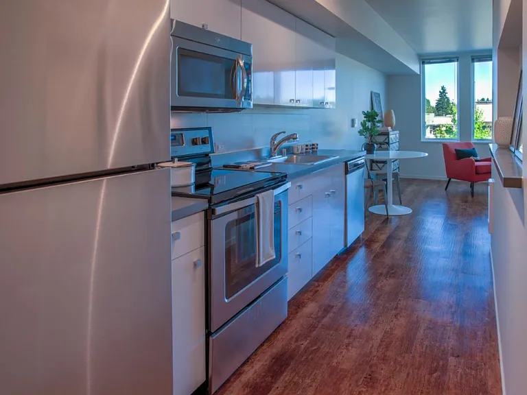 Janus Apartments — Photo 5