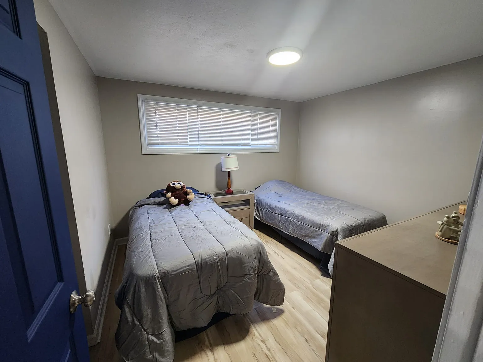 3 bed, 700 sqft, $1,825 — Photo 4