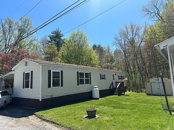 3rd image of 42 Adams Rd Unit 3