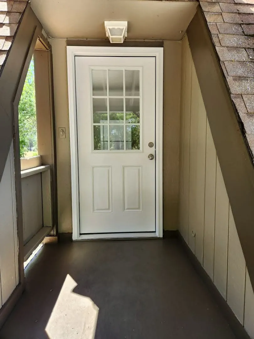 Brand-New Apartment with All Utilities Paid! — Photo 2