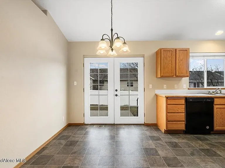 842 N Doryport Ct — Photo 4