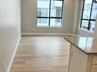 2070 S Holly St UNIT 4, Denver, CO 80222