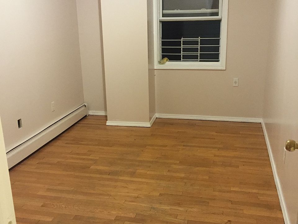 2nd image of 10137 92nd St APT 2