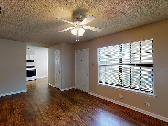 5th image of 214 Renfro St APT B
