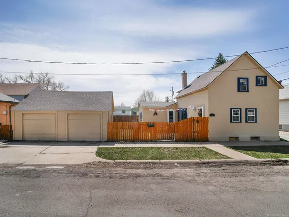 514 E Flint St, Laramie, WY 82072