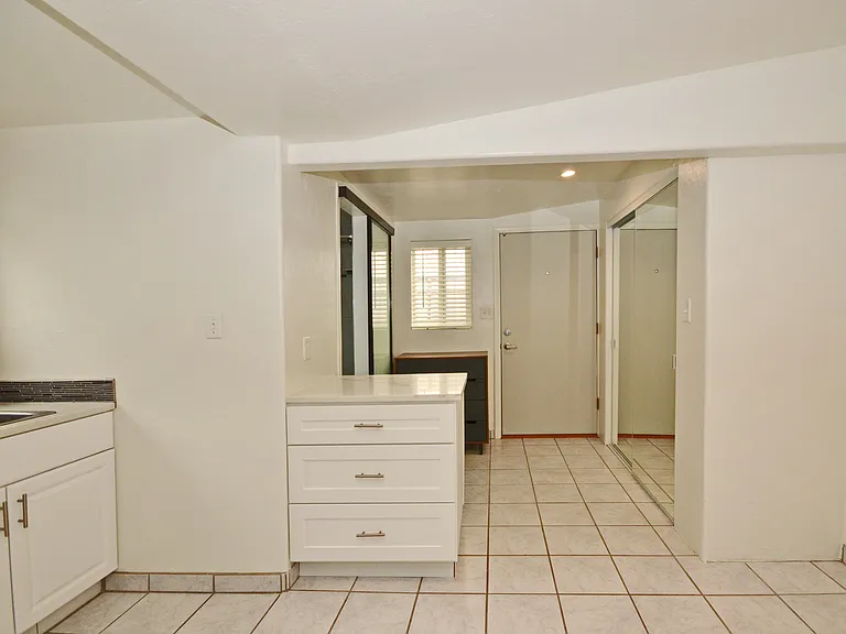3626 E Hardy Dr #B — Photo 2