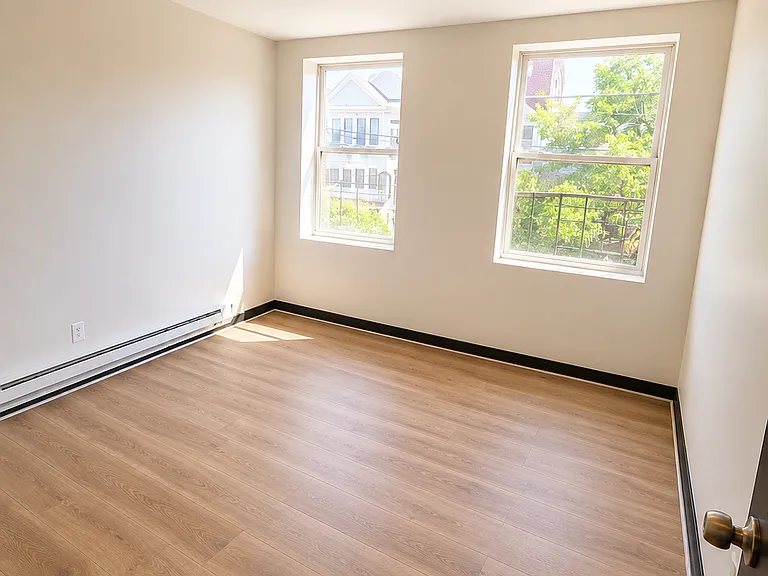 256-257 Renner Ave #1 — Photo 5