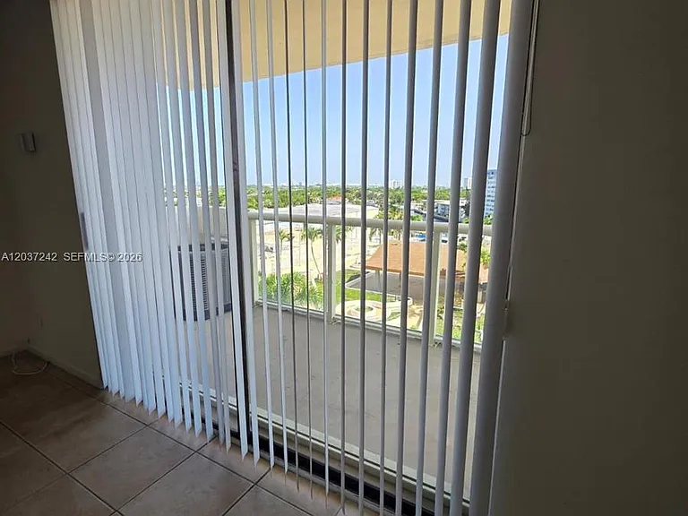 13499 Biscayne Blvd #706 — Photo 22