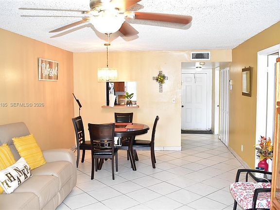 5th image of 2751 N Pine Island Rd APT 101
