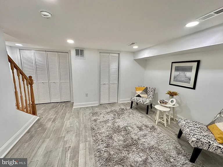 4709 Clay St NE — Photo 22