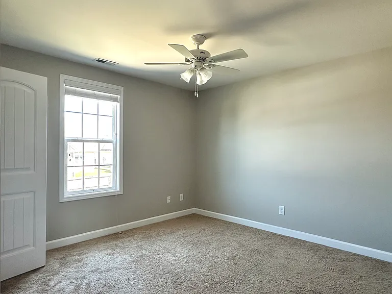 6008 Crown Ridge Ct — Photo 18