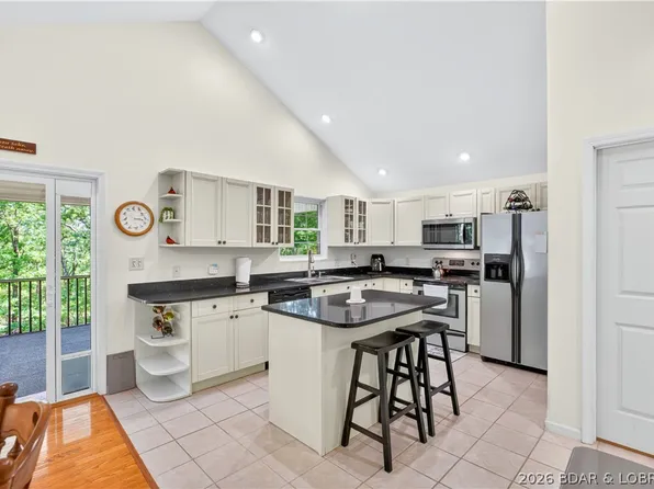 48 Keywest Ln, Four Seasons, MO 65049