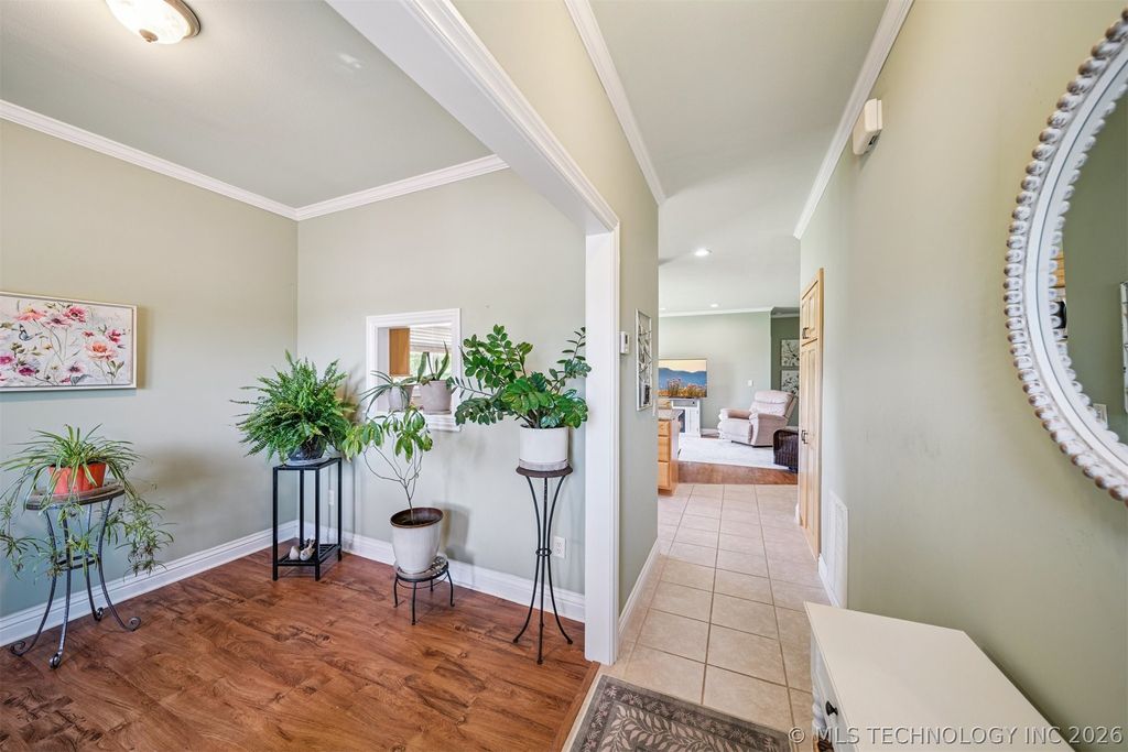Apartment in Grove, Delaware - More