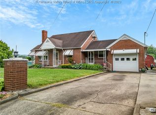 11795 Charleston Rd, Red House, WV 25168