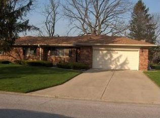 8551 Royal Meadow Dr, Indianapolis, IN 46217