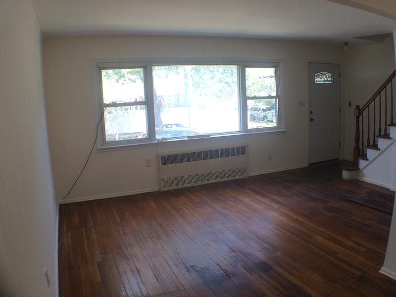 1st image of 160-40 77th Ave #1