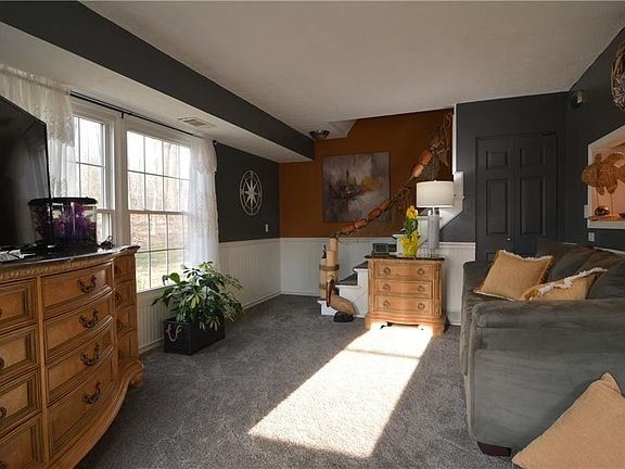 4th image of 3421 Beaver Trl APT B