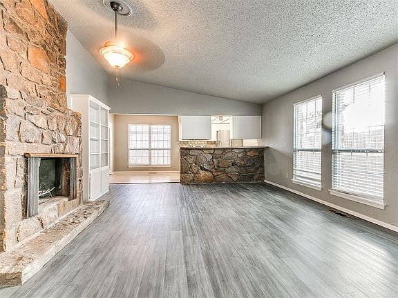 5th image of 1515 N Julie Pl #1513/1515