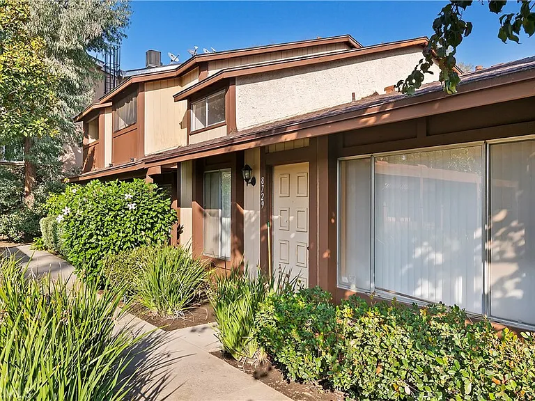 8707 Cedros Ave #7 — Photo 48