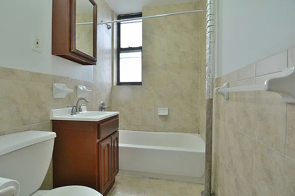 Rented by Hagstrom Management Inc | media 44