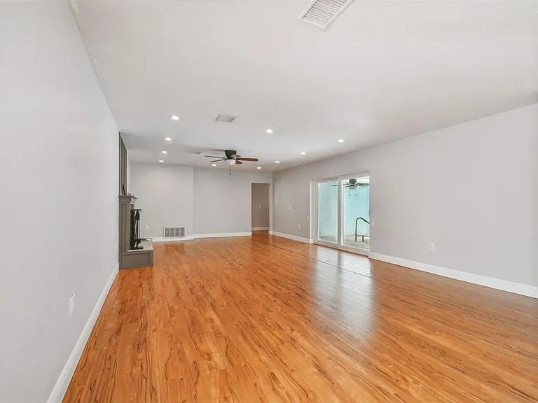 1302 Brandonwood Dr — Photo 22