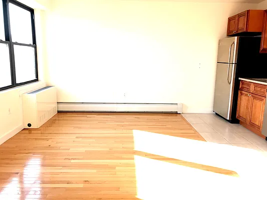 Rented by NY Space Finders Inc. | media 25