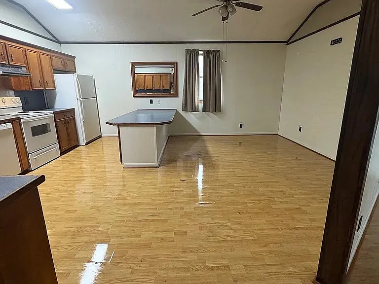 3085 Long Leaf Dr — Photo 5