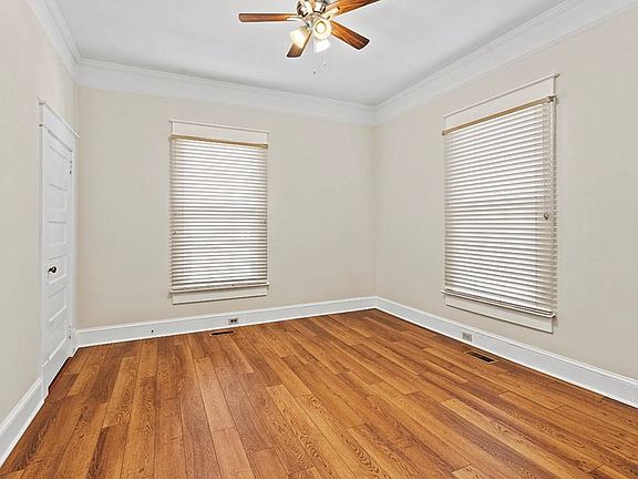 5th image of 505 Saco Ave