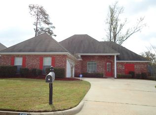 5815 Lake Trace Cir, Jackson, MS 39211