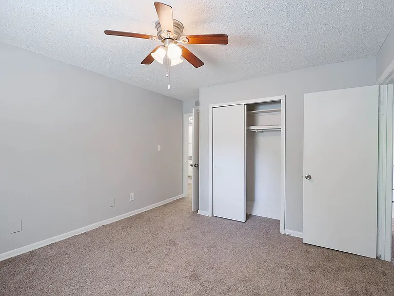Hampton Hall | Comfort, Convenience, & Community All In One — Photo 268